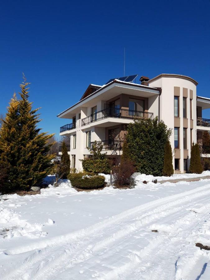 Guesthouse Green Fields Garmen Exterior foto