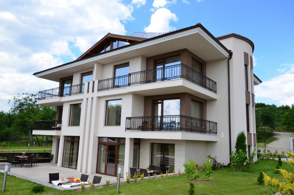 Guesthouse Green Fields Garmen Exterior foto