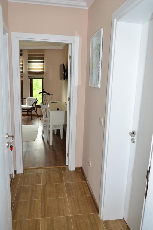 Guesthouse Green Fields Garmen Exterior foto