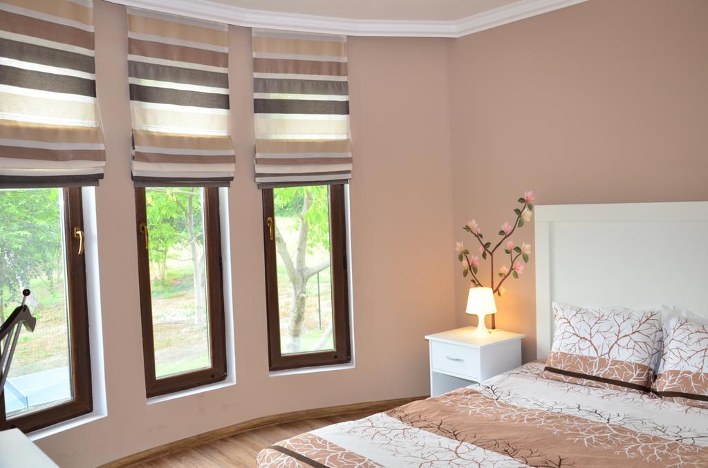 Guesthouse Green Fields Garmen Exterior foto