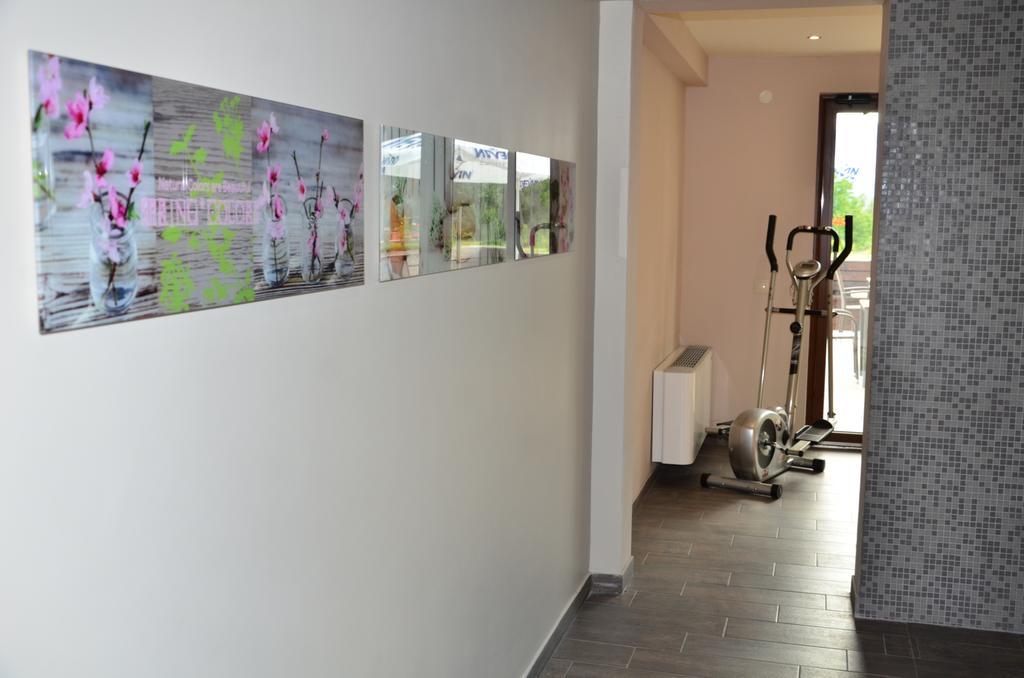 Guesthouse Green Fields Garmen Exterior foto