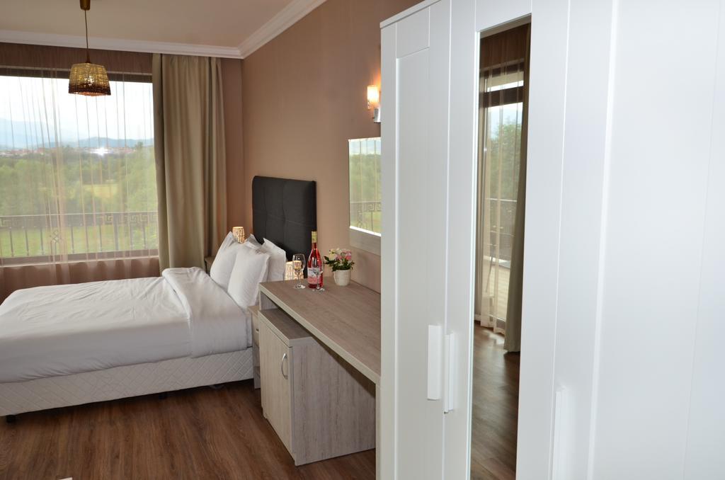 Guesthouse Green Fields Garmen Exterior foto